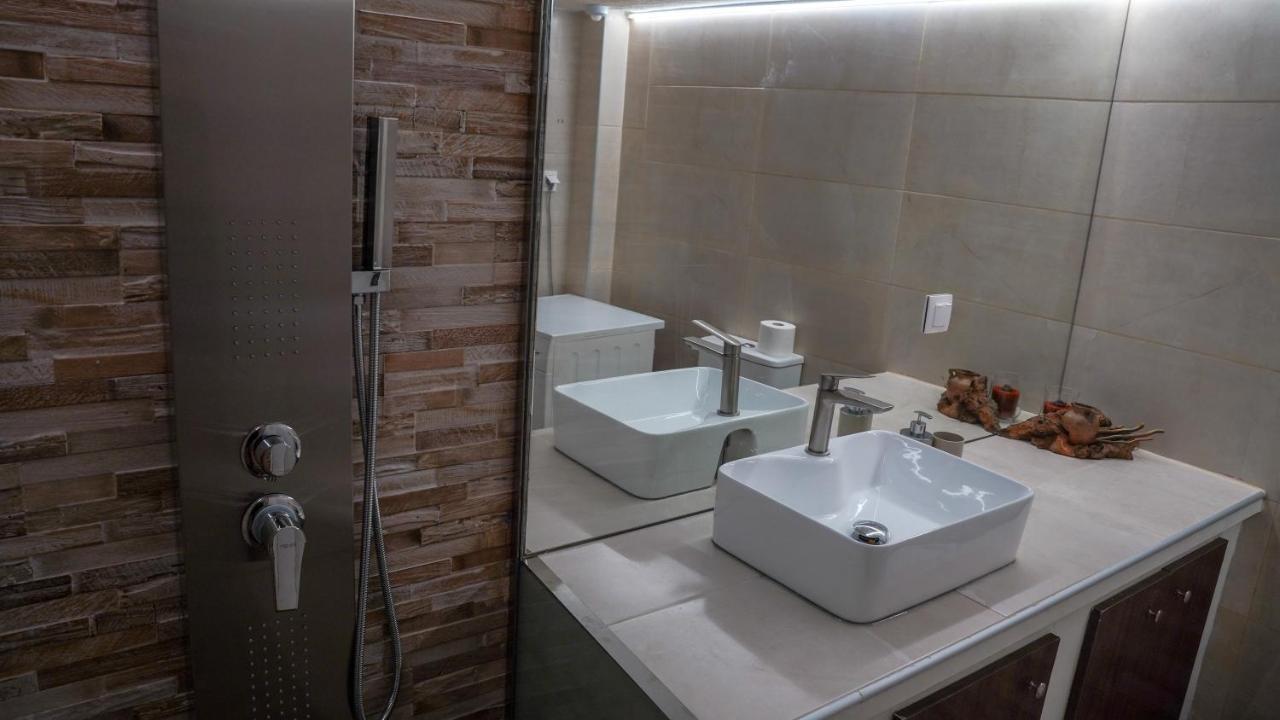 Km Beach View Apartment Hanya Dış mekan fotoğraf