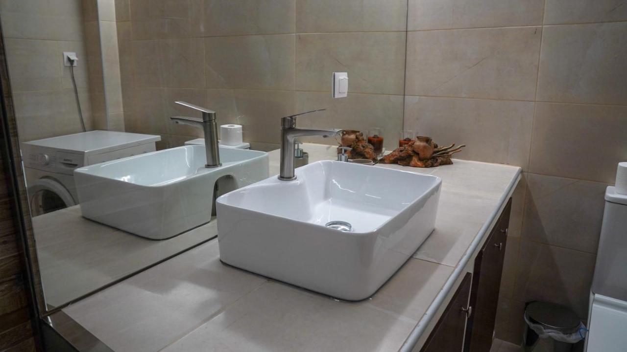 Km Beach View Apartment Hanya Dış mekan fotoğraf